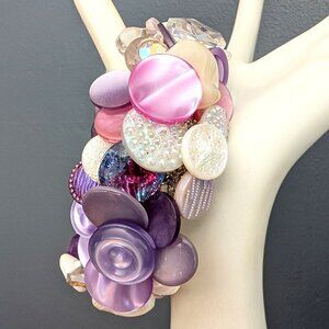Shades of purple, white and pink button stretch bracelet